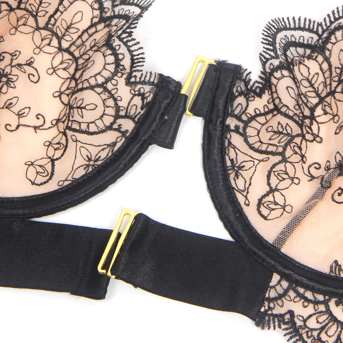 Conjunto de Lingerie Preto em Renda com Ligas - Tamanho L