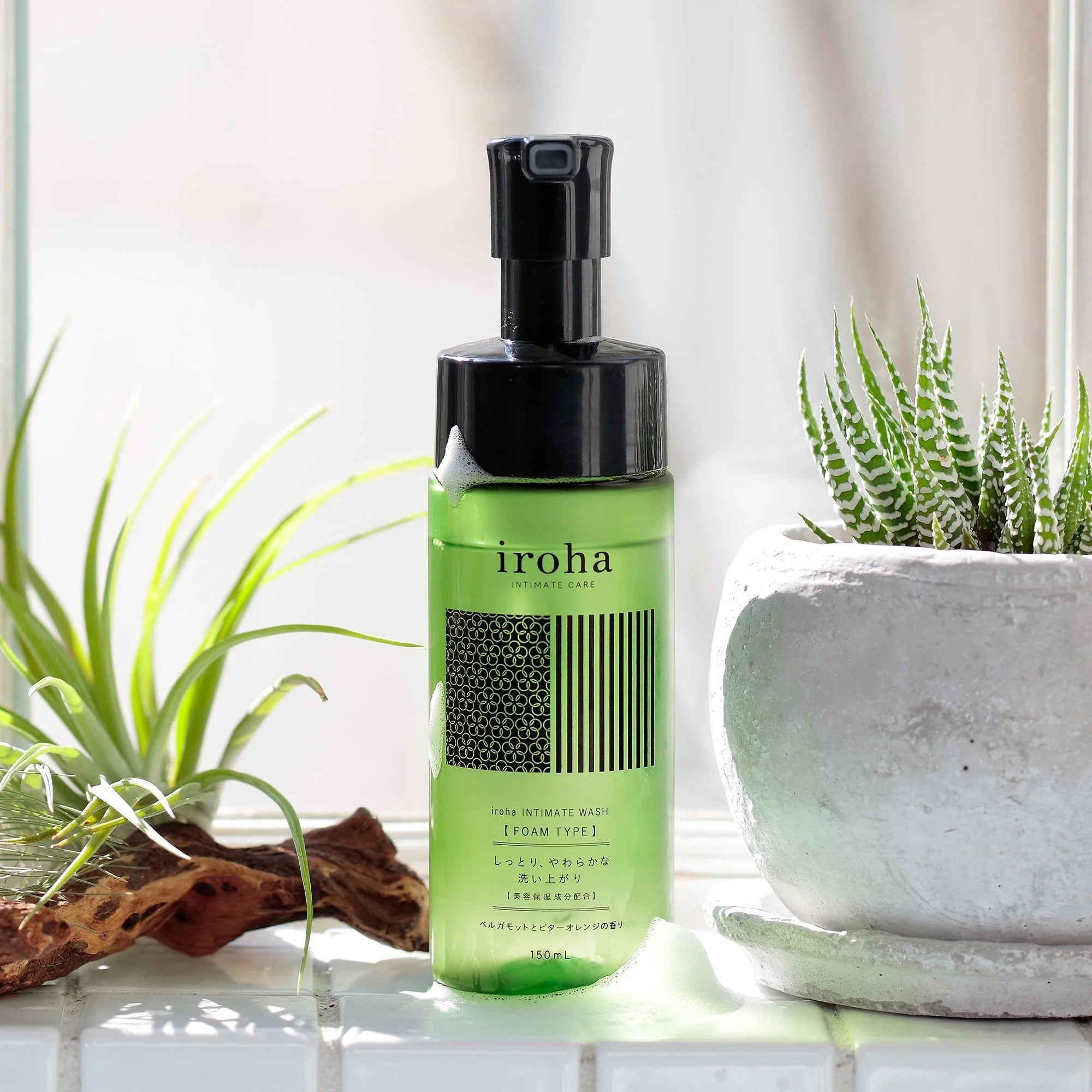 Espuma de Lavagem Íntima iroha Bergamot & Bitter Orange - 150ml