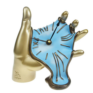 slipping-time-melting-desk-clock-320